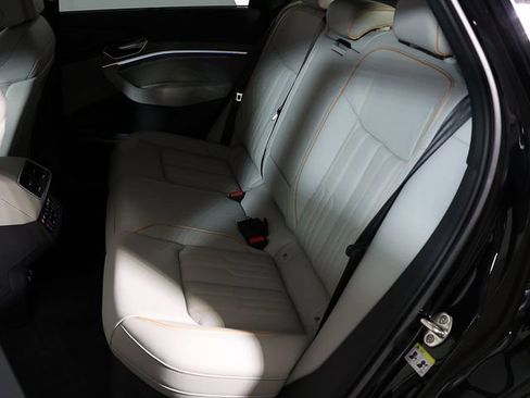 Used 2024 Audi Q8 e-tron Prestige w/ Prestige Package AWD/4WD image 15