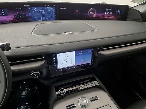 New 2025 Lincoln Navigator L Reserve w/ Jet Appearance Package AWD/4WD image 17