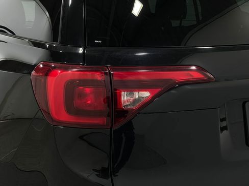 Used 2019 GMC Acadia SLT w/ Black Edition image 38
