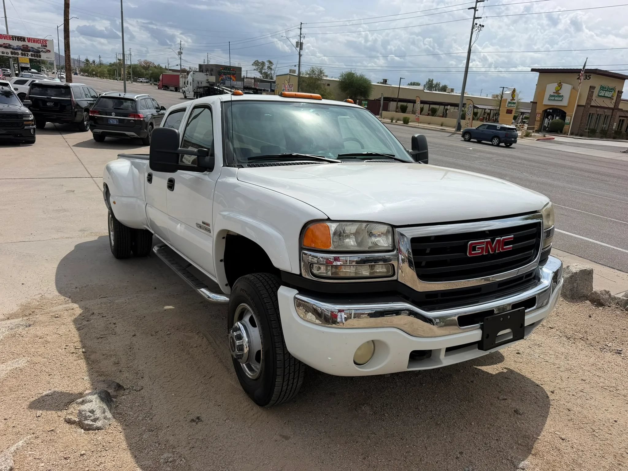 Used 2004 GMC Sierra 3500 SLE w/ Heavy-Duty Power Package AWD/4WD image 5