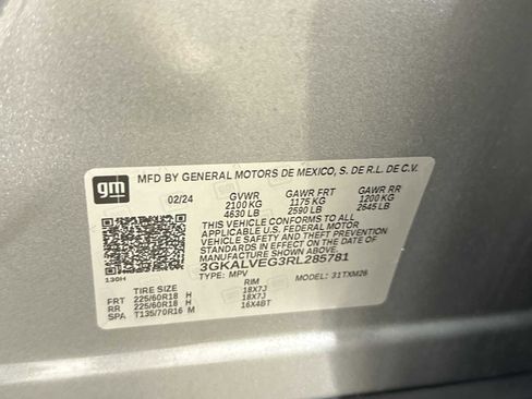 Used 2024 GMC Terrain SLT image 28