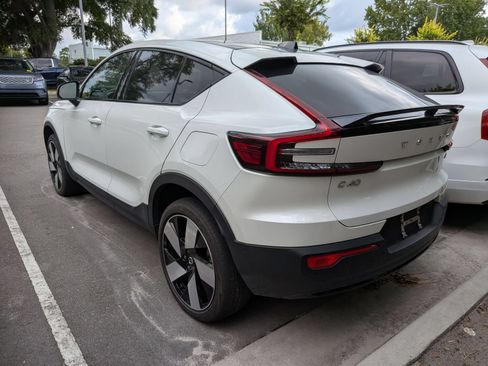 Used 2023 Volvo C40 P8 Recharge Ultimate AWD/4WD image 4