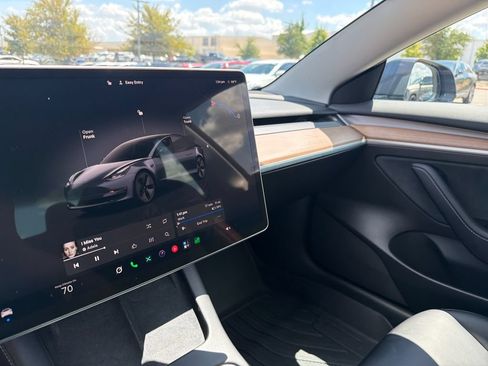 Used 2023 Tesla Model 3 Standard Range RWD image 24
