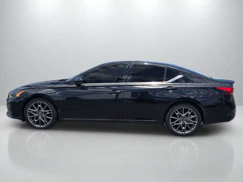 Used 2023 Nissan Altima 2.0 SR FWD image 8