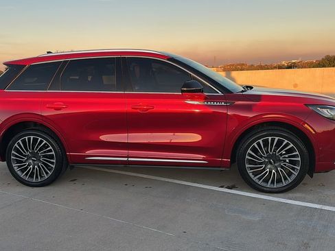 Used 2020 Lincoln Corsair Reserve w/ Equipment Group 201A image 14