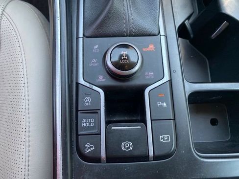Used 2025 Kia Sorento S AWD/4WD image 21
