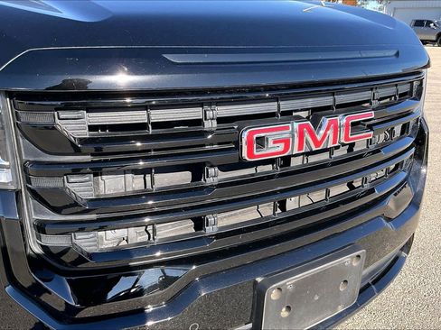 Certified 2023 GMC Acadia SLT w/ Elevation Edition image 27