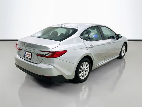 Used 2025 Toyota Camry LE FWD image 7