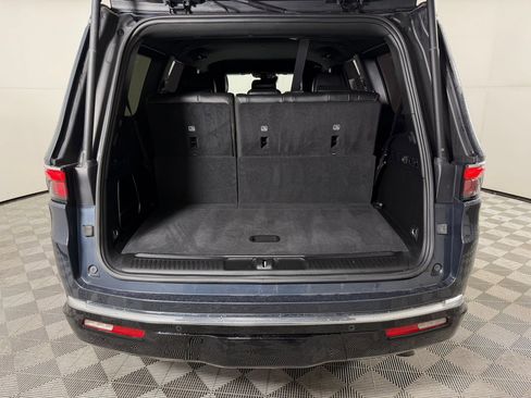 Used 2023 Jeep Wagoneer 4WD image 30