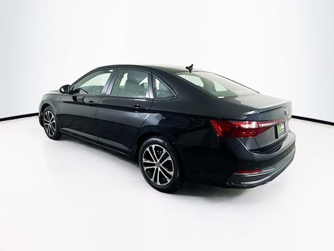 Used 2025 Volkswagen Jetta Sport image 5