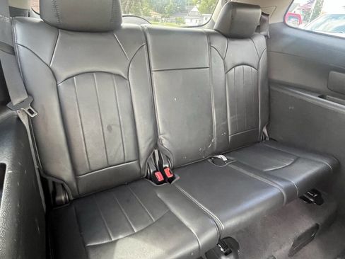 Used 2009 Buick Enclave CXL image 23