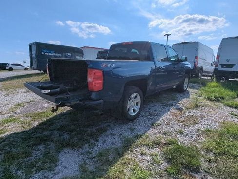 Used 2018 Chevrolet Silverado 1500 LT w/ All Star Edition AWD/4WD image 4