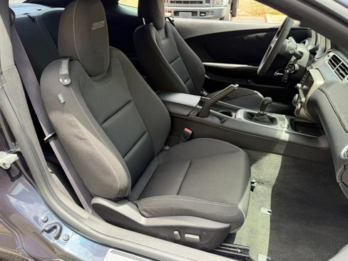 Used 2014 Chevrolet Camaro SS w/ SS Performance Package RWD image 15