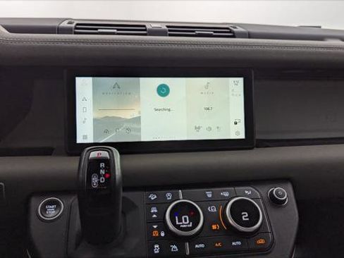 Used 2021 Land Rover Defender 90 S image 22