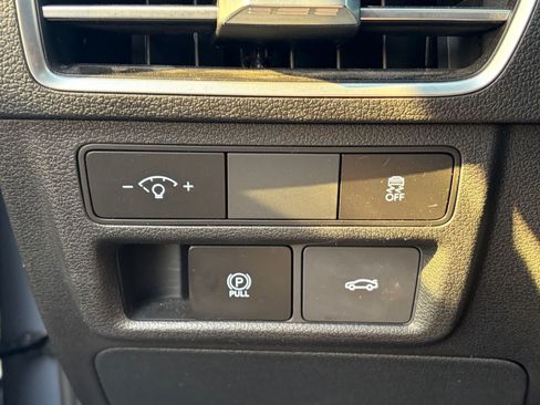 Used 2025 Hyundai Sonata SEL AWD/4WD image 9
