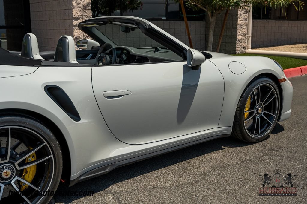 Used 2022 Porsche 911 Cabriolet AWD/4WD image 22