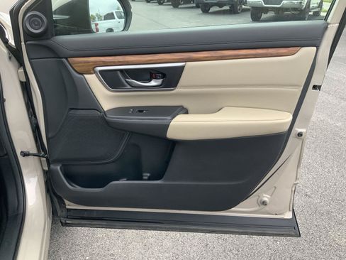Used 2018 Honda CR-V Touring image 50