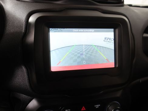 Used 2018 Jeep Renegade Trailhawk AWD/4WD image 6