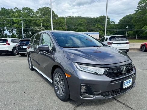 New 2026 Honda Odyssey Touring image 8
