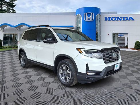 Certified 2022 Honda Passport TrailSport image 1