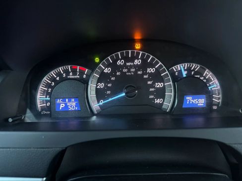 Used 2013 Toyota Camry SE image 15