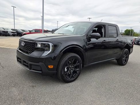 New 2026 Ford Maverick Lariat w/ Black Appearance Package AWD/4WD image 36