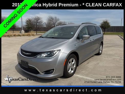 Used 2017 Chrysler Pacifica Premium image 1