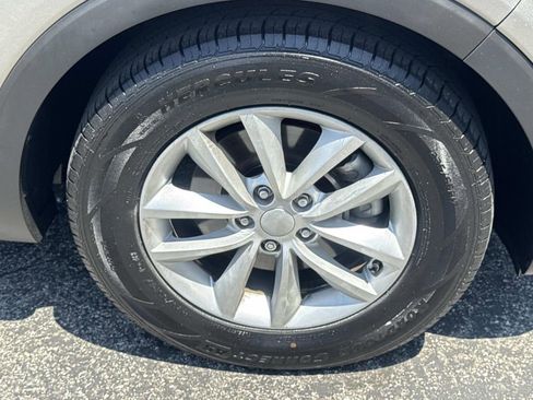 Used 2017 Kia Sorento FWD w/ LX Convenience Package image 30