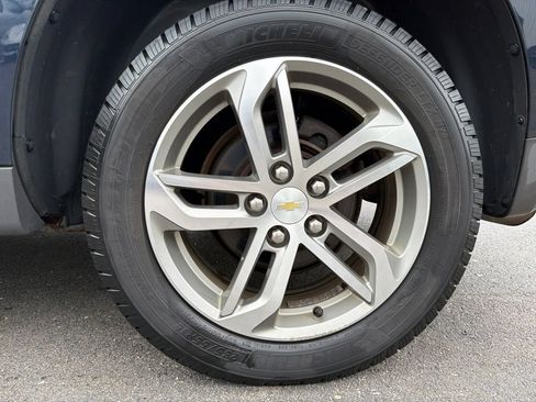 Used 2016 Chevrolet Equinox LTZ w/ Enhanced Convenience Package AWD/4WD image 24