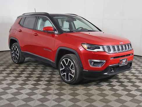 Used 2018 Jeep Compass Limited w/ Navigation Group AWD/4WD image 2