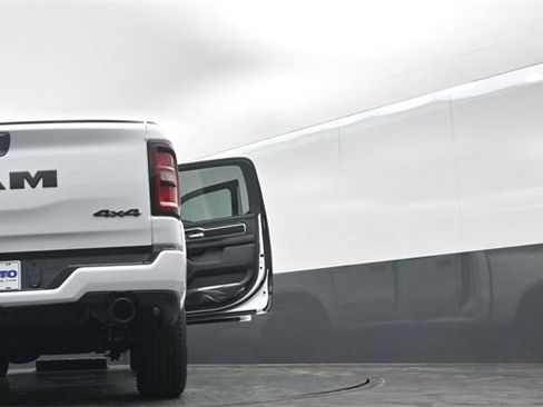 New 2026 RAM 1500 4x4 Crew Cab image 70