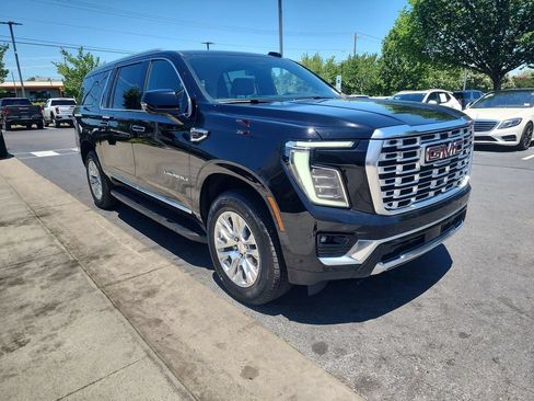 Certified 2025 GMC Yukon XL Denali w/ LPO, Floor Liner Package AWD/4WD image 2