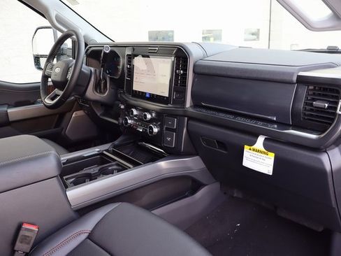 New 2026 Ford F250 Lariat w/ Chrome Package image 40