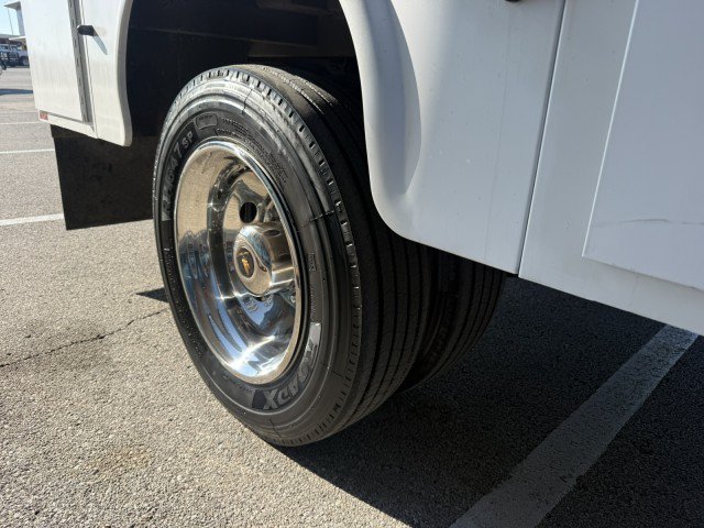 Used 2016 RAM 5500 Tradesman w/ Power Accessory Group RWD image 13