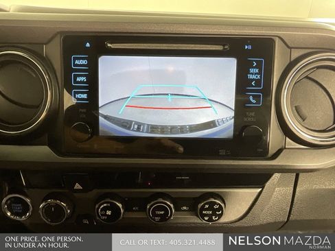 Used 2018 Toyota Tacoma TRD Off-Road image 32