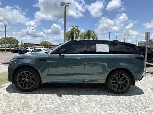 Used 2024 Land Rover Range Rover Sport Dynamic SE AWD/4WD image 3