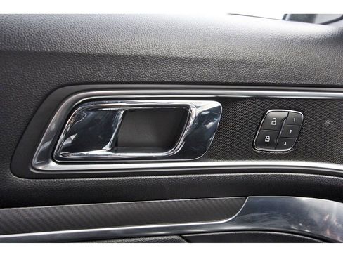 Used 2018 Ford Explorer Sport w/ Equipment Group 401A image 25