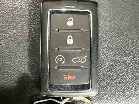 Used 2022 Jeep Grand Cherokee L Limited AWD/4WD image 18