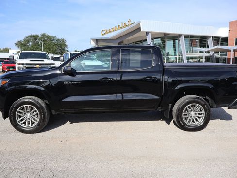 Used 2024 Chevrolet Colorado LT w/ LT Convenience Package II RWD image 2