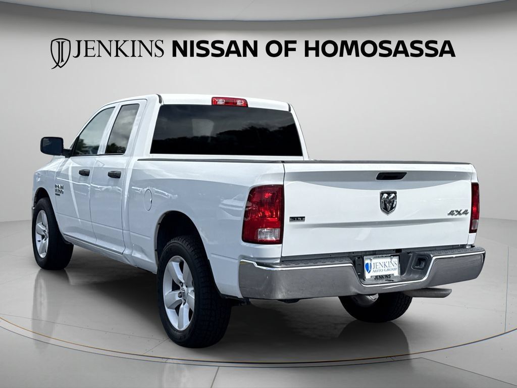 Used 2024 RAM 1500 Classic SLT AWD/4WD image 10