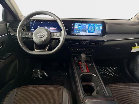 Certified 2026 Nissan Kicks SR w/ SR Premium Package FWD image 23