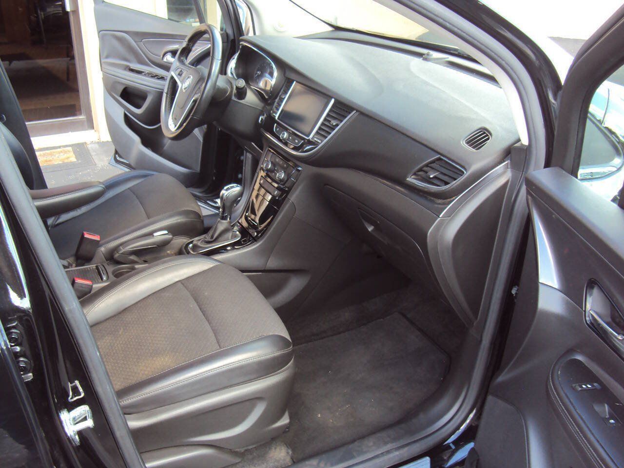 Used 2019 Buick Encore Preferred w/ Safety Package FWD image 11