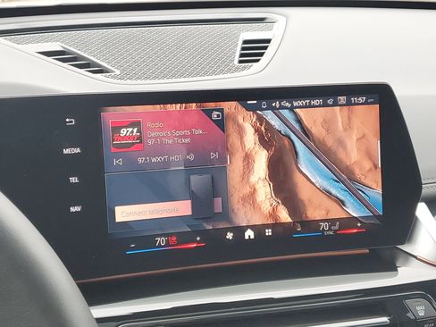 Certified 2025 BMW X1 xDrive28i w/ Technology Package image 18