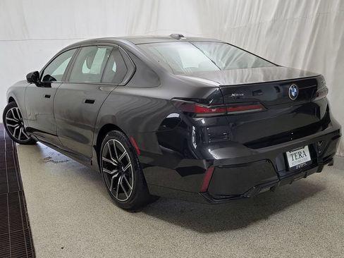 Used 2026 BMW 740i xDrive AWD/4WD image 8