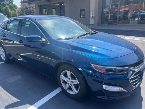 Used 2019 Chevrolet Malibu LS w/ Driver Confidence Package FWD image 3