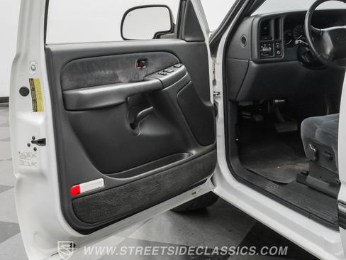 Used 2000 Chevrolet Silverado 1500 LS image 39