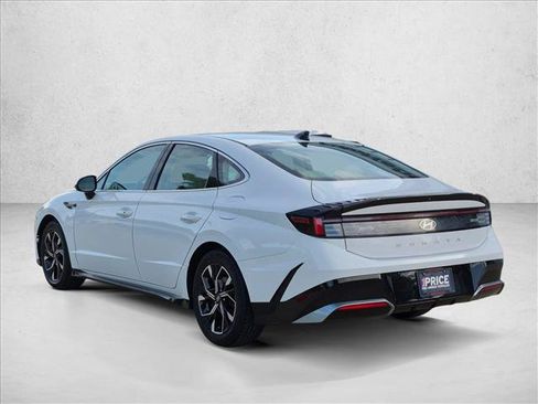 Used 2025 Hyundai Sonata SEL FWD image 8