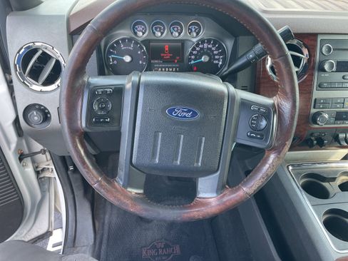 Used 2011 Ford F450 King Ranch w/ King Ranch w/Chrome Pkg image 12