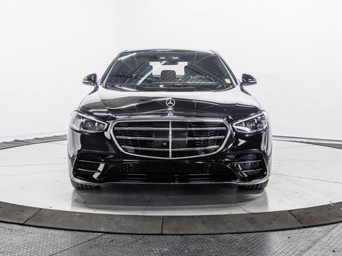 Used 2023 Mercedes-Benz S 580 4MATIC Sedan image 2