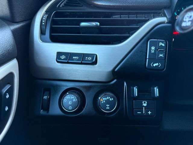 Used 2018 GMC Yukon XL Denali w/ Open Road Package AWD/4WD image 15